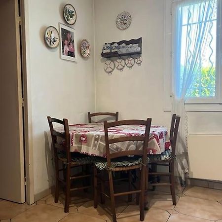 Maison Familiale Idealement Situee Avec Tout Le Confort Nîmes Exterior foto