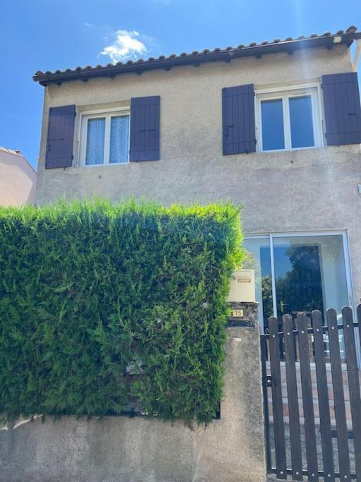 Maison Familiale Idealement Situee Avec Tout Le Confort Nîmes Exterior foto